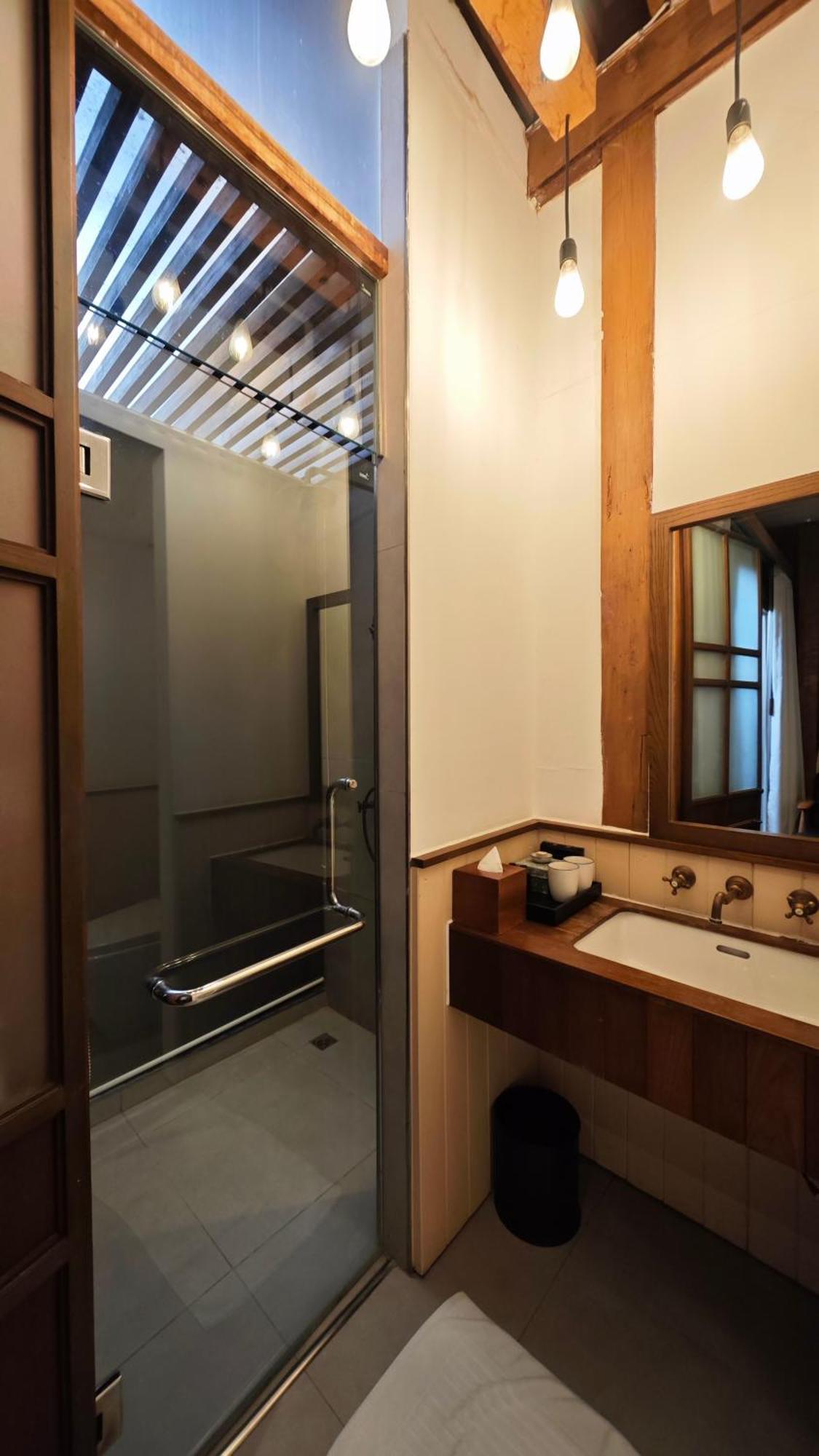 Chann Bangkok Noi Ngoại thất bức ảnh